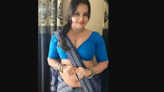 Priya Gamre Show Her Boobs – Web Series Model XXX
