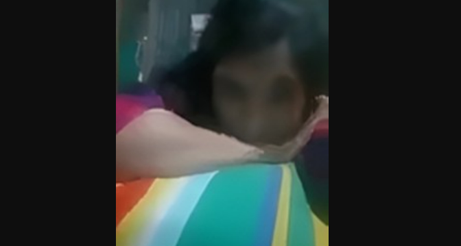 Sexy Village Girl Showing Her Boob – Indian Sexy Videos