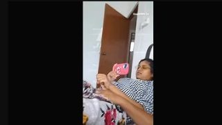 Tamil Hot Rich Girlfriend with Lover Xx – Sex Video